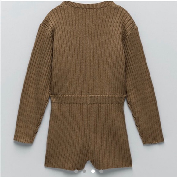 Short knit jumpsuit with long sleeves taupe - Picture 5 of 6